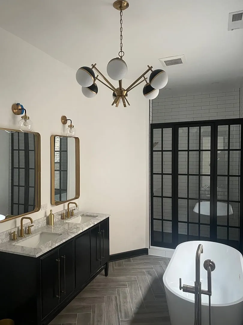 Gridscape GS1 Swing Shower Door with 2 Side Panels in Black with Clear Glass